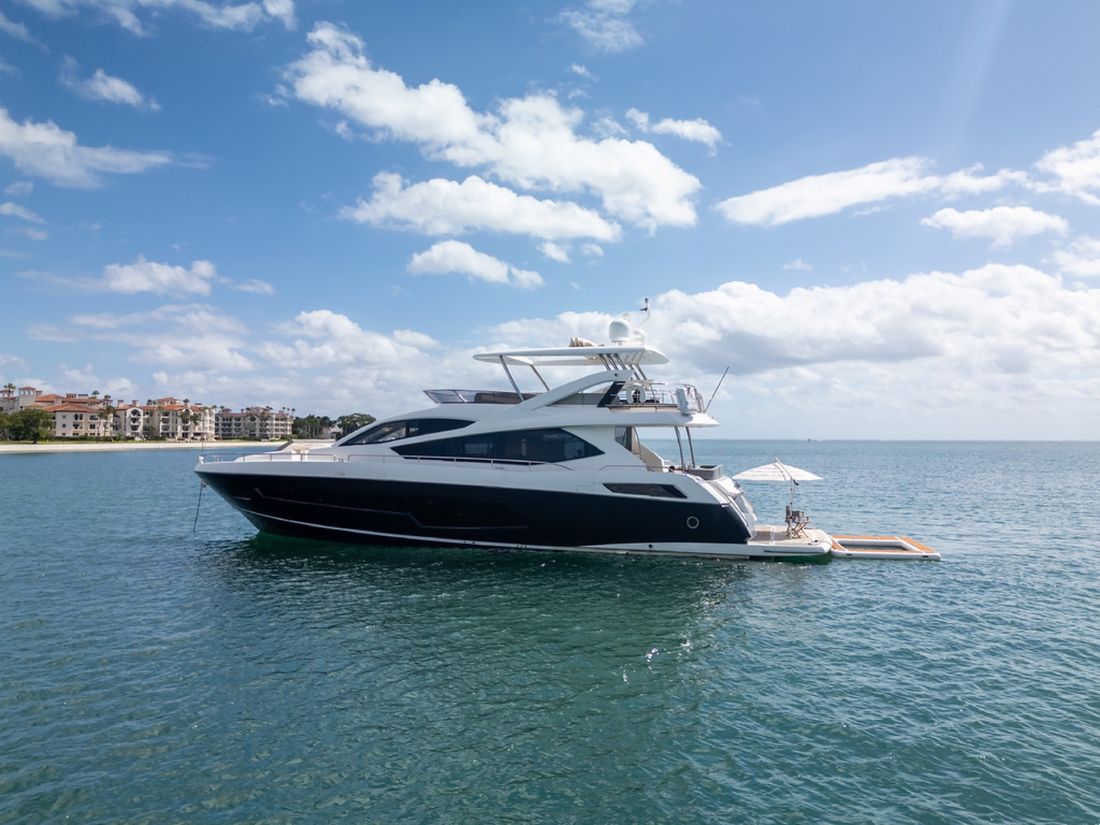 80' Sunseeker "SMU" yacht charter Miami