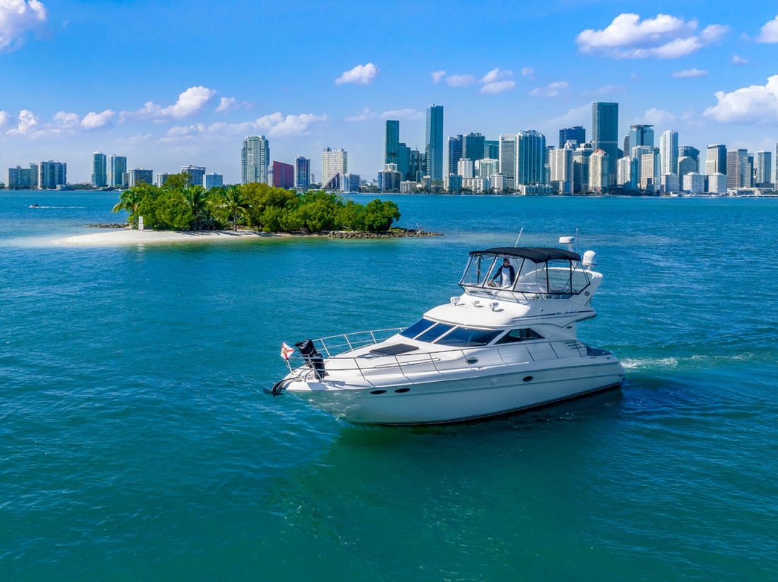 44' Sea Ray "Sea Señora" yacht charter Miami