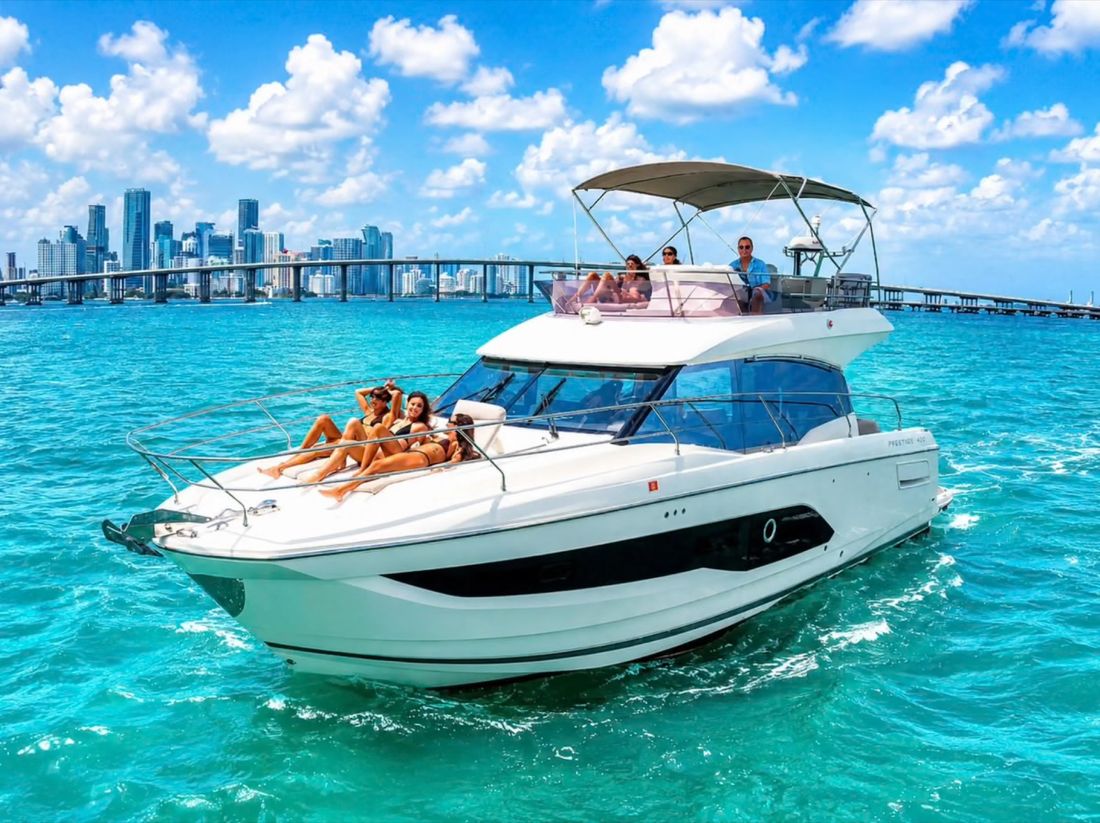 45' Prestige Flybridge "Amani" yacht charter Miami